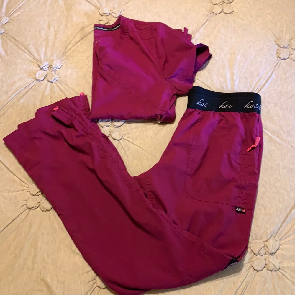 Koi lite scrub set